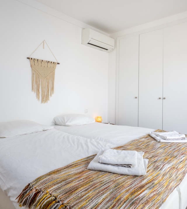 Resa Estates Ibiza sale ted koop Cala Tarida patio townhouse bedroom.JPG